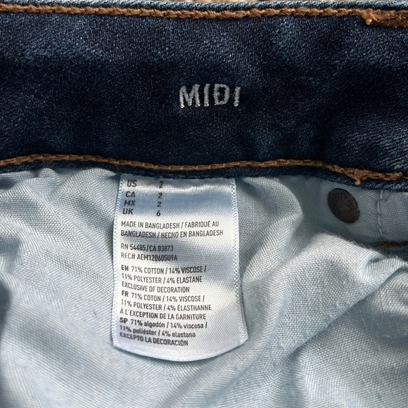 Women’s American Eagle Midi Denim Shorts, Size 2 - Picture 5 of 7